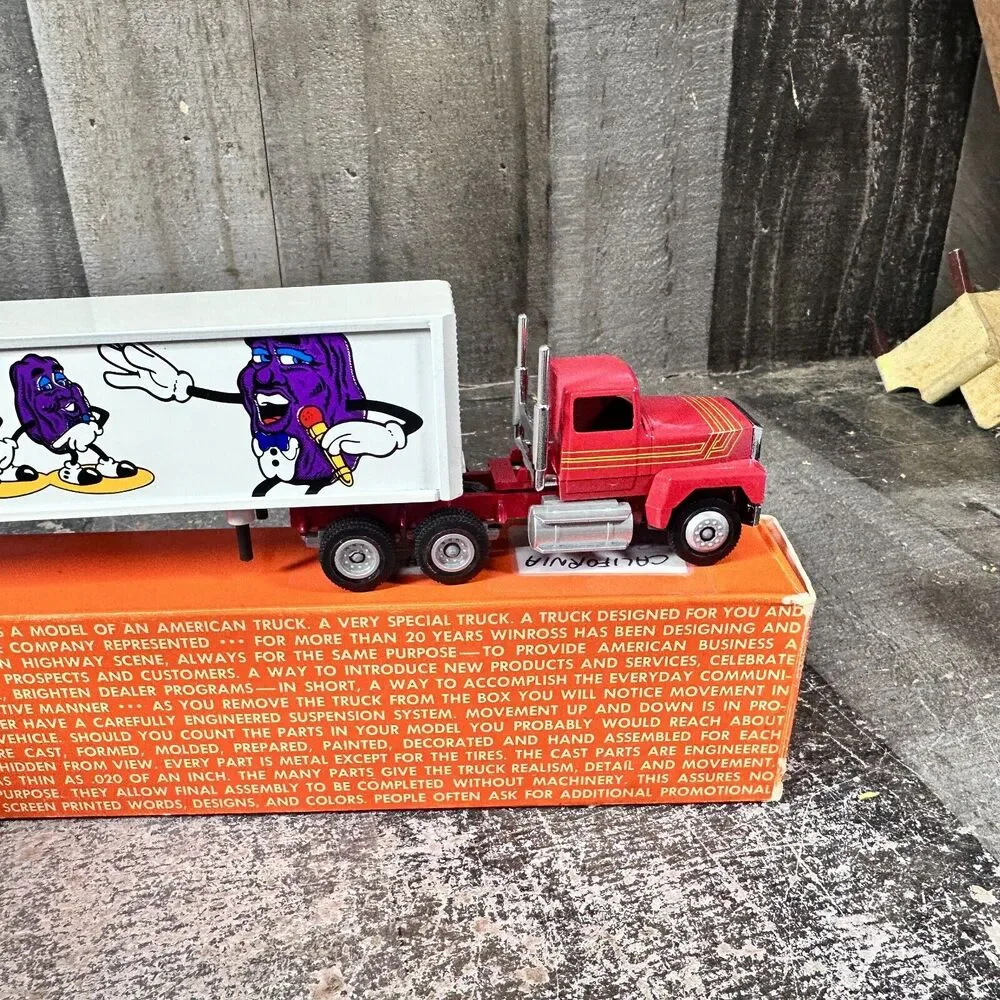 Champion‎ California Raisins '89 Winross Truck 1/64